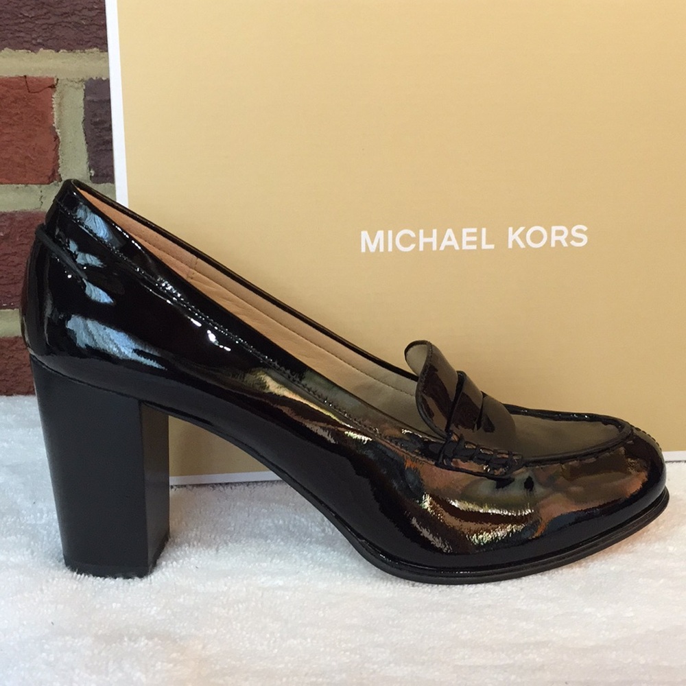 De-listing 6/2! Michael Kors Bayville Loafer Pumps